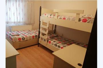 Kanarya Kız Öğrenci Apart